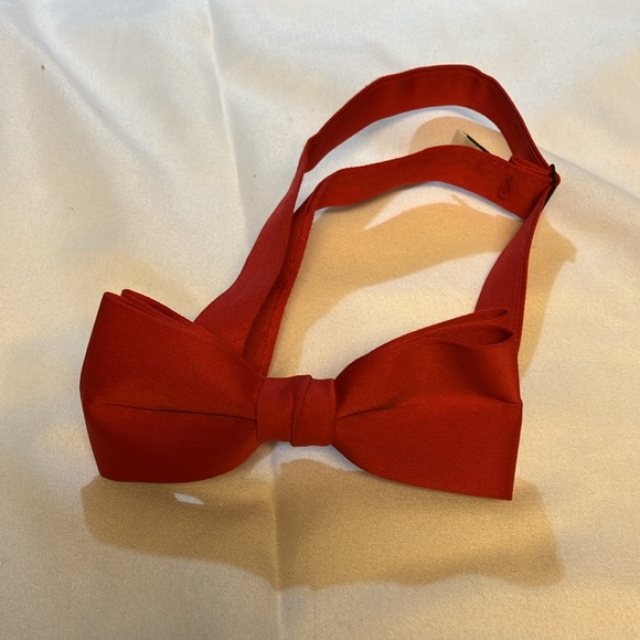 Mel Howard Men’s Bowtie - Picture 2 of 4